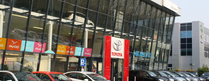 architect autogarage showroom Toyota Schouten Alblasserdam Brand I BBA Architecten