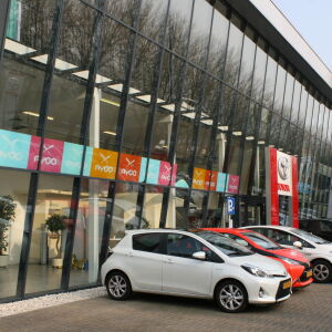 architect autogarage showroom Toyota Schouten Alblasserdam Brand I BBA Architecten