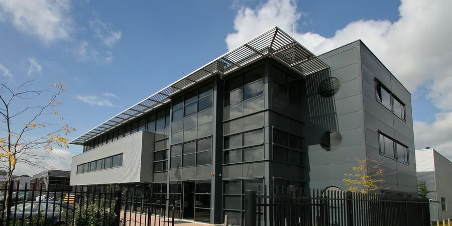 architect bedrijfspand kantoor Dordrecht Alblasserdam Brand I BBA Architecten