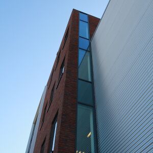 architect bedrijfspand kantoor Novetec Alblasserdam Brand I BBA Architecten