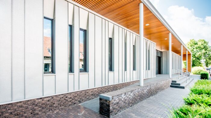 architect uitvaartcentrum aula Drechtstreek zinken gevel Sliedrecht Brand I BBA Architecten
