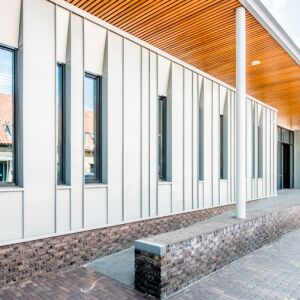 architect uitvaartcentrum aula Drechtstreek zinken gevel Sliedrecht Brand I BBA Architecten