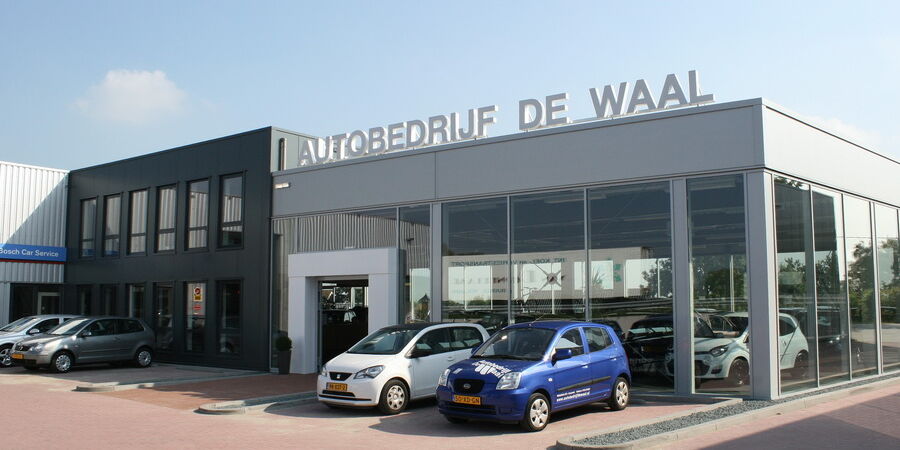 architect autobedrijf garage showroom Gouderak Brand I BBA Architecten