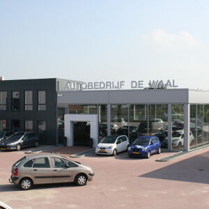 architect autobedrijf garage showroom Gouderak Brand I BBA Architecten