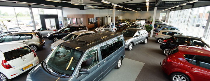 nieuwbouw autobedrijf garage showroom Gouderak Brand I BBA Architecten