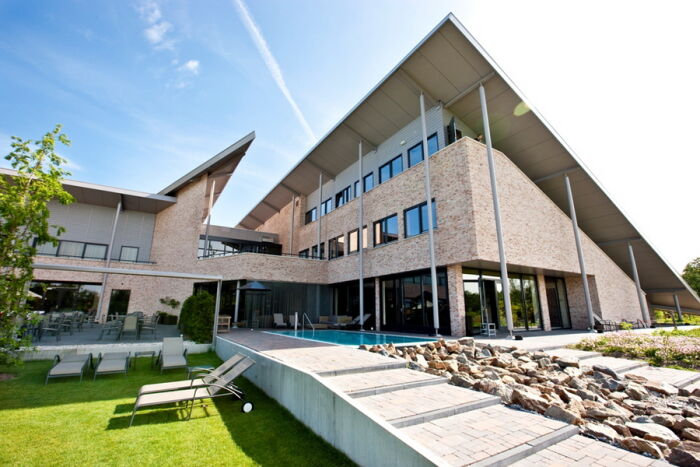 Architect in bedrijfsgebouwen zoals wellness centers en spa resorts