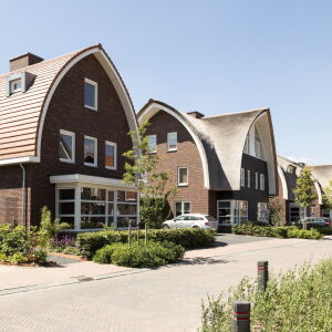 woning met parabooldak