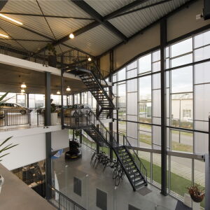 architect showroom autobedrijf garage Gouda Brand I BBA Architecten