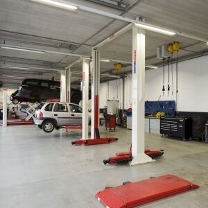 architect garage autobedrijf Gouda Brand I BBA Architecten