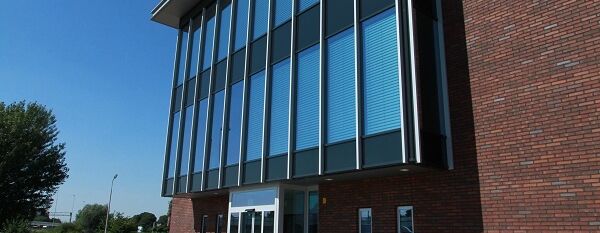 architect kantoor bedrijfspand Van der Leun Sliedrecht Brand I BBA Architecten