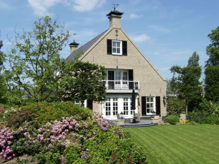 Klassiek huis bouwen met traditionele materialen