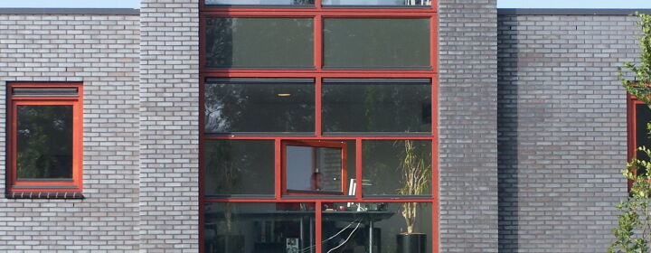 architect bedrijfspand met kantoor Alblasserdam Brand I BBA Architecten